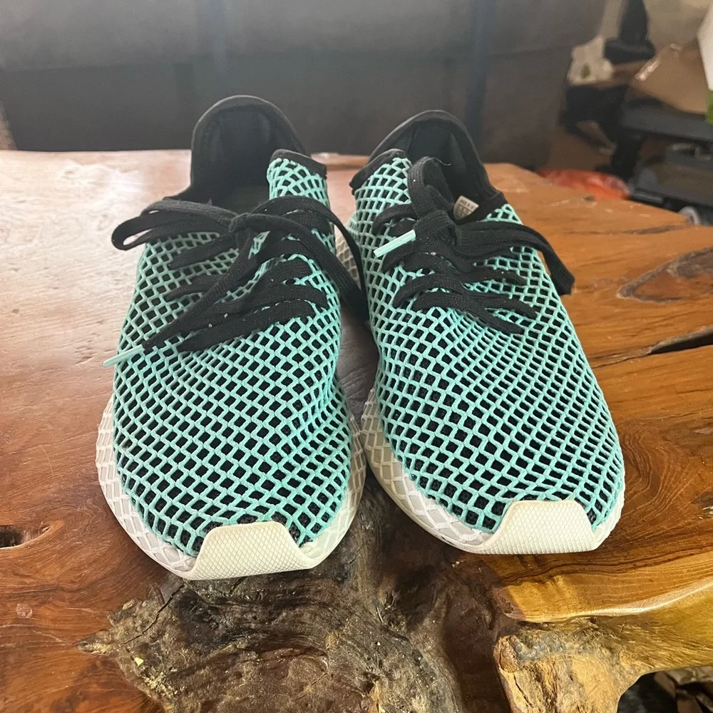 adidas modern lightweight